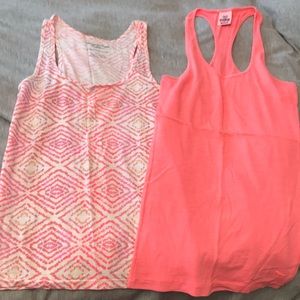 2 tank tops